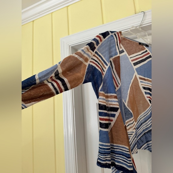 Nice & Zoe Linen blend very wrap top size M - Picture 5 of 8